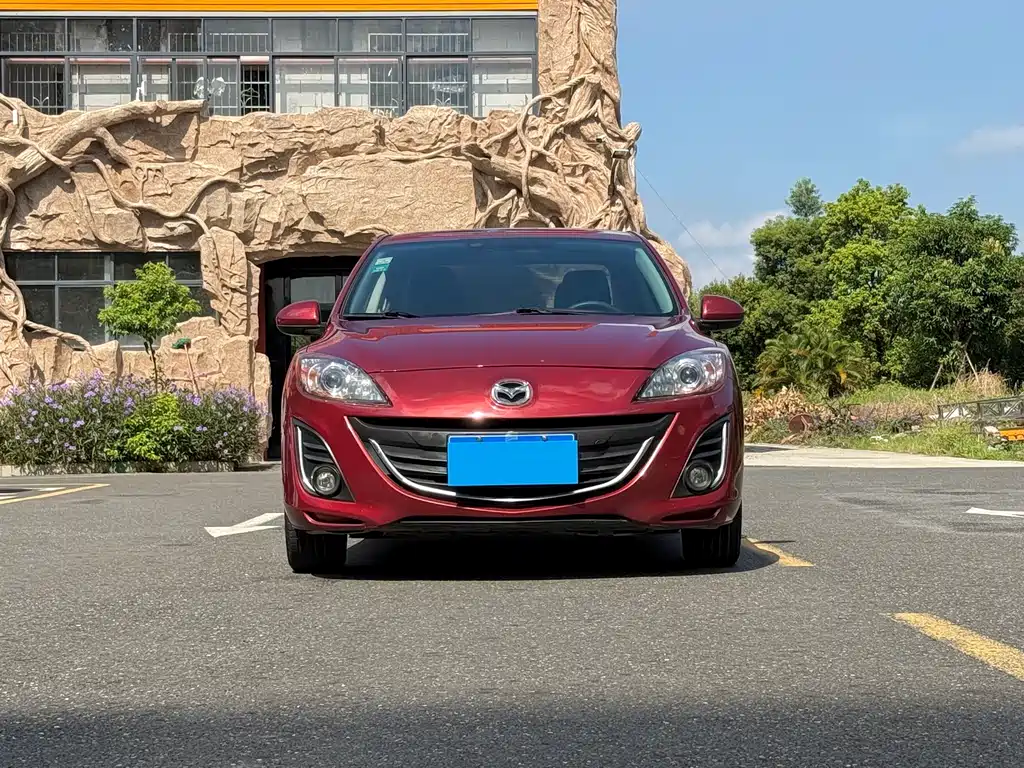 Mazda 3 Xingcheng 2016 — фото 2