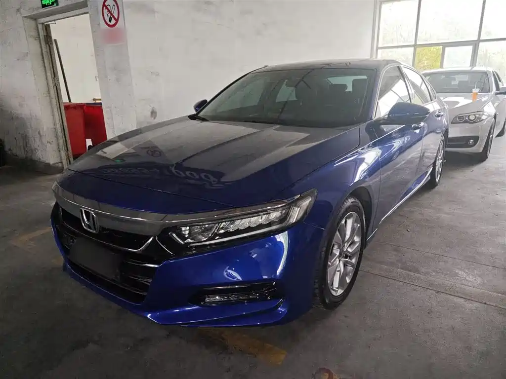 Honda Accord 2019 — фото 1