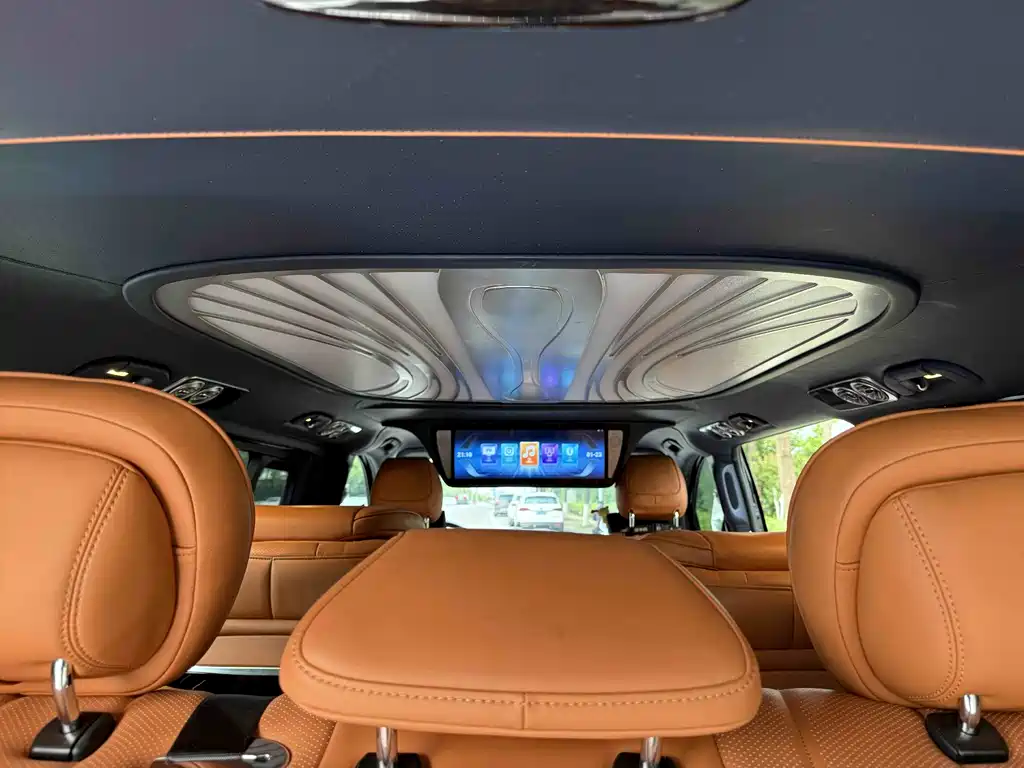 Mercedes-Benz Vito 2023 — фото 10