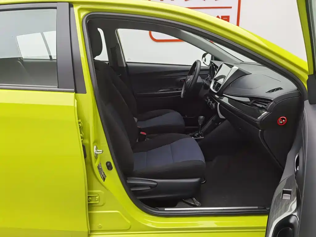 Toyota Yaris L 2019 — фото 23