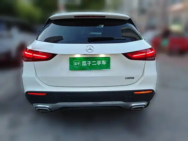 Mercedes-Benz GLA 2021