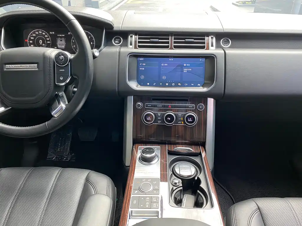 Land Rover Range Rover 2017 — фото 13