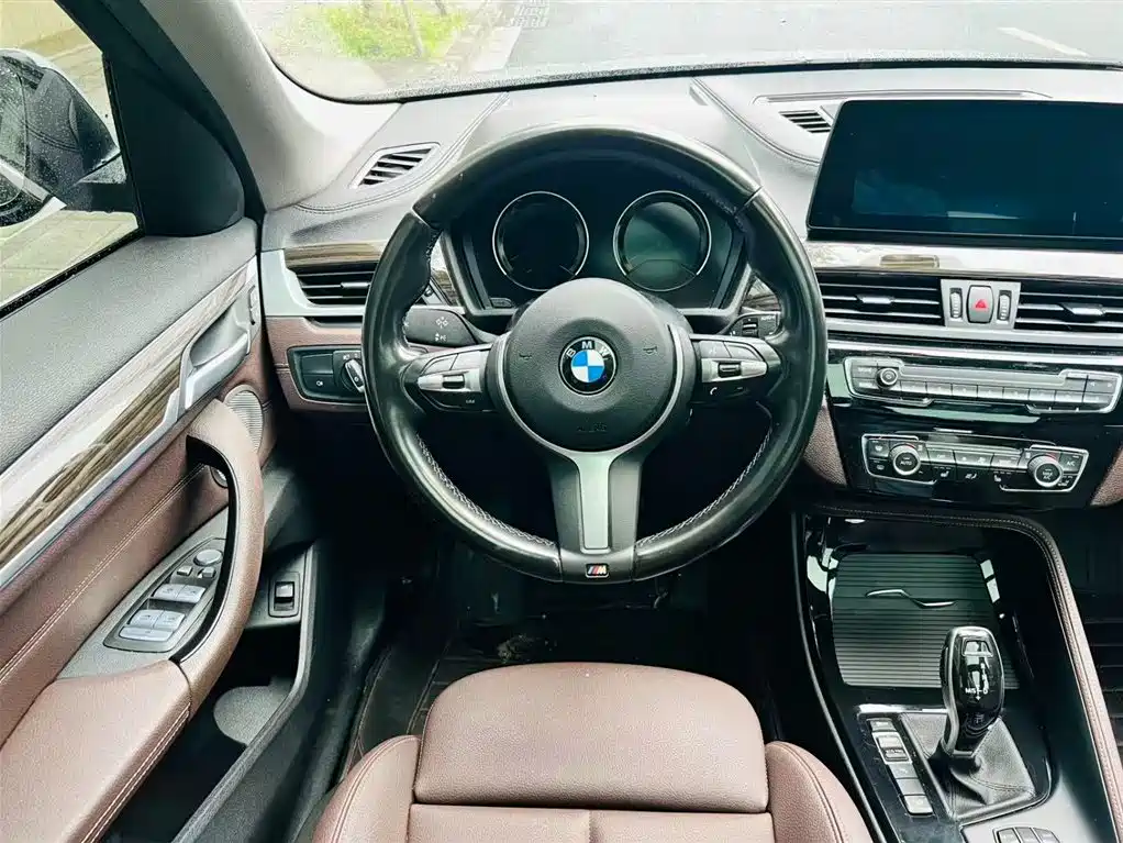 BMW X1 2022 — фото 9