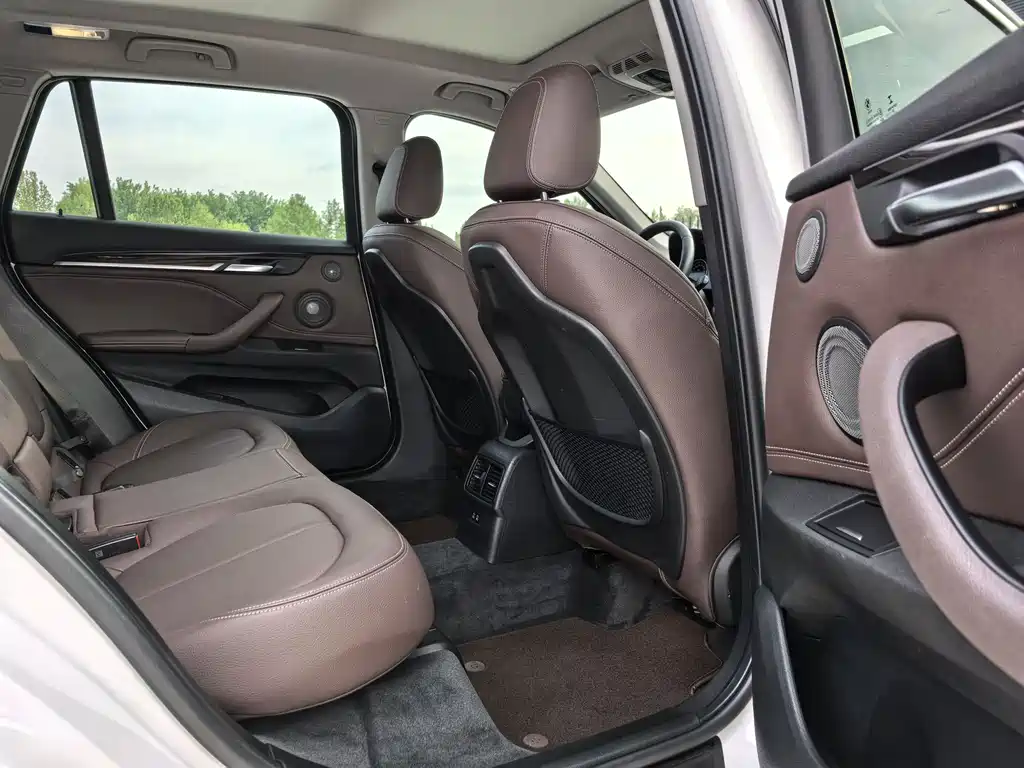 BMW X1 2022 — фото 11