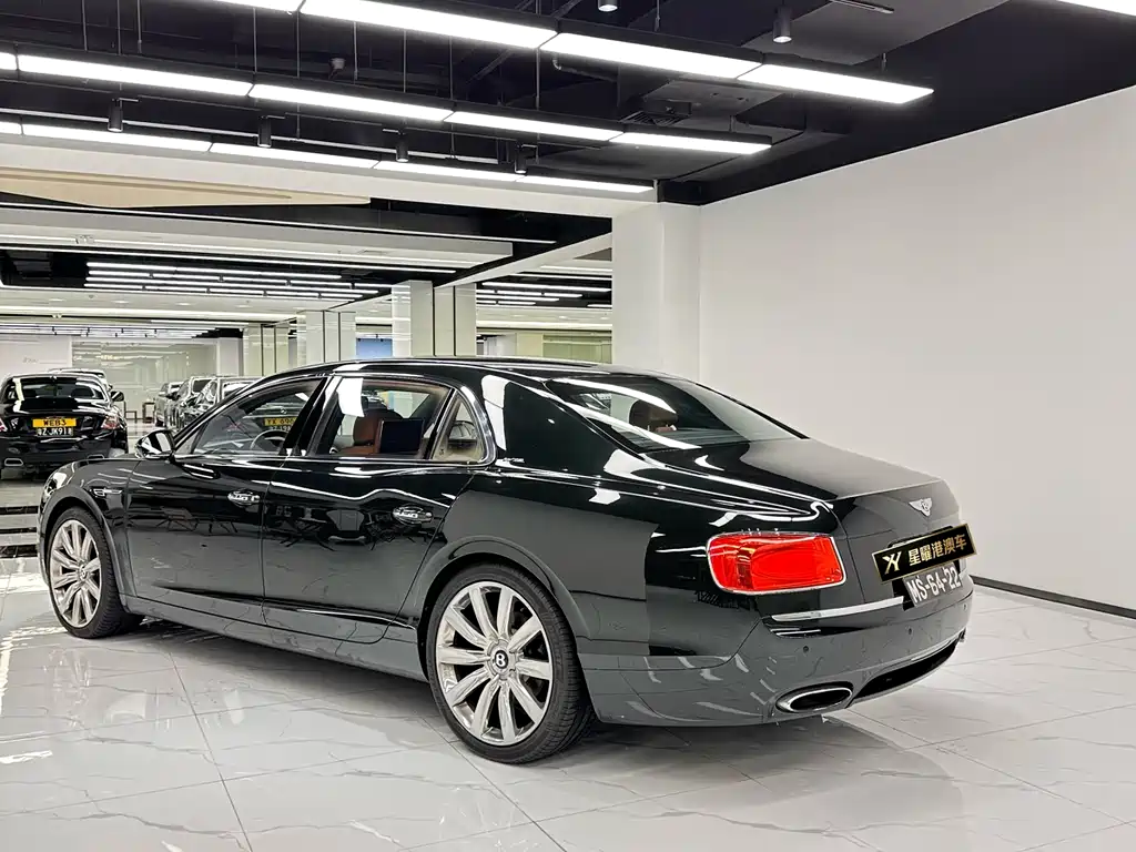 Bentley Flying Spur 2014 — фото 4