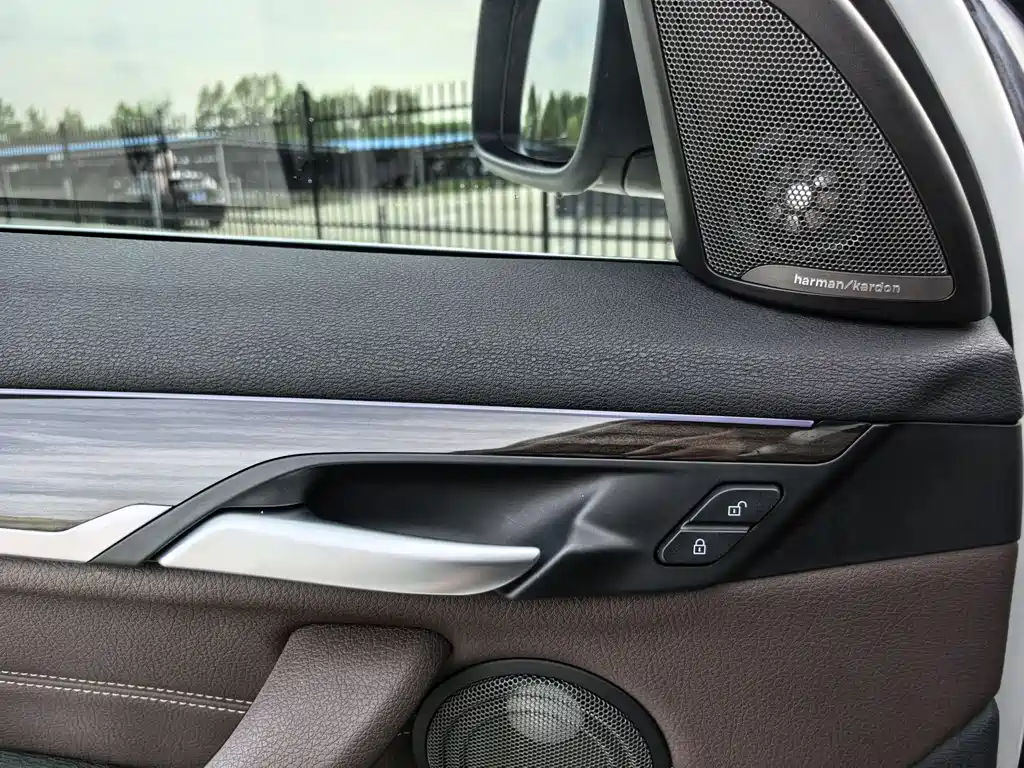 BMW X1 2022 — фото 16