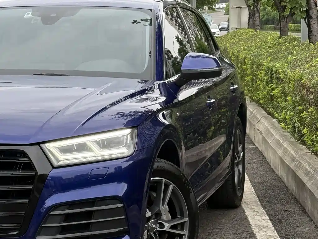 Audi Q5L 2021 — фото 5