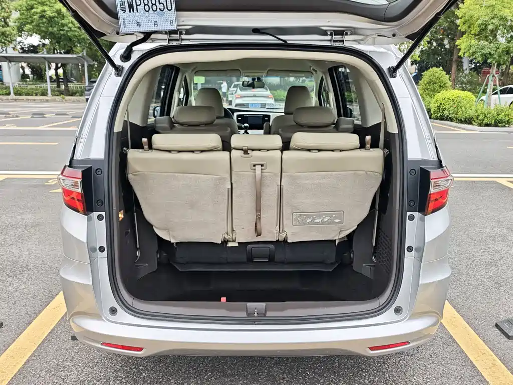 Honda Odyssey 2015 — фото 30
