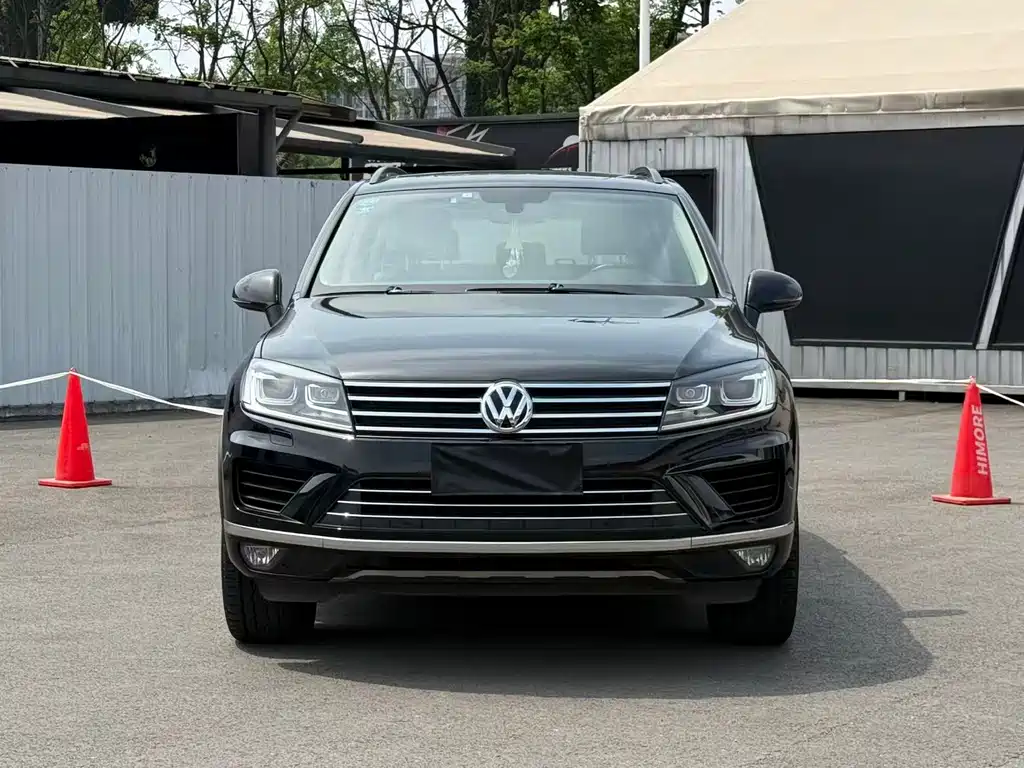 Volkswagen Touareg 2017 — фото 2