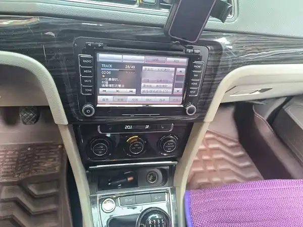 Volkswagen Gran Lavida 2015