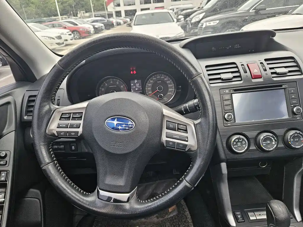 Subaru Forester 2013 — фото 10