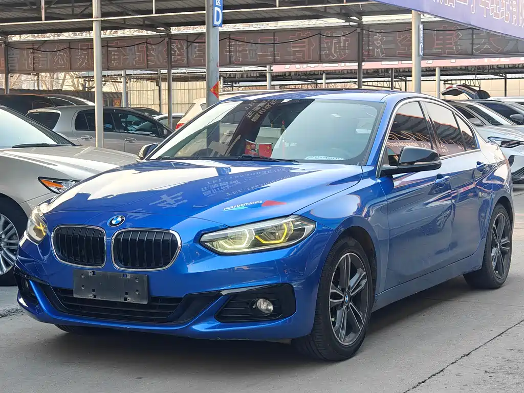 BMW 1 Series 2017 — фото 1