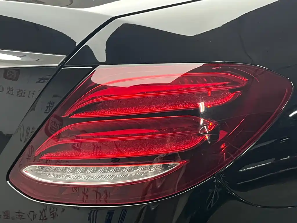 Mercedes-Benz E-Class 2018 — фото 7