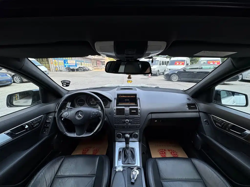 Mercedes-Benz C-Class AMG 2012 — фото 15