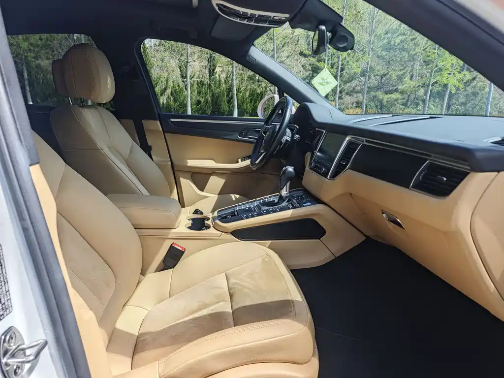 Porsche Macan 2018 — фото 9