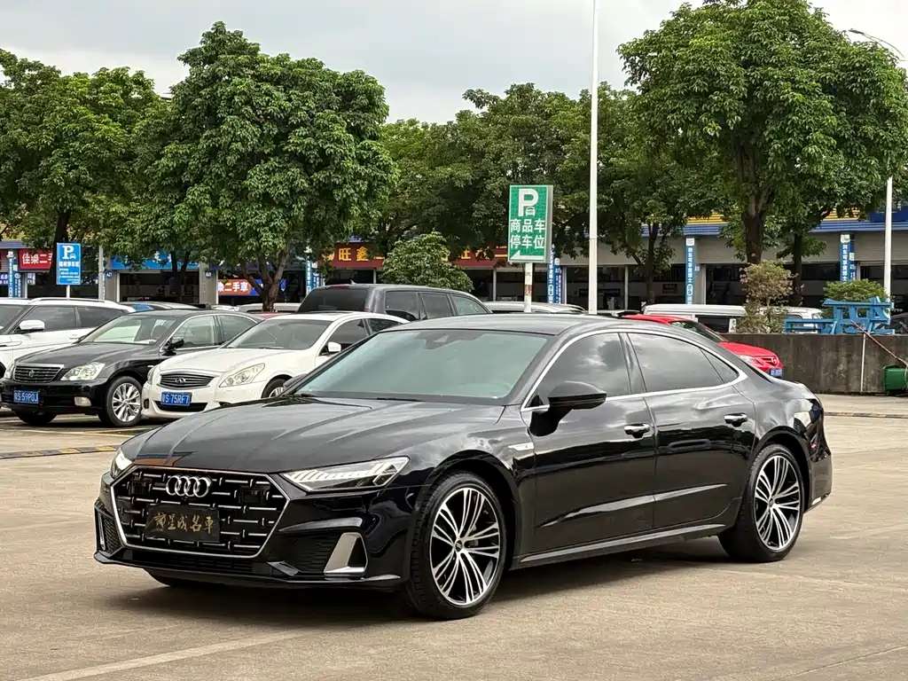 Audi A7L 2024 — фото 1