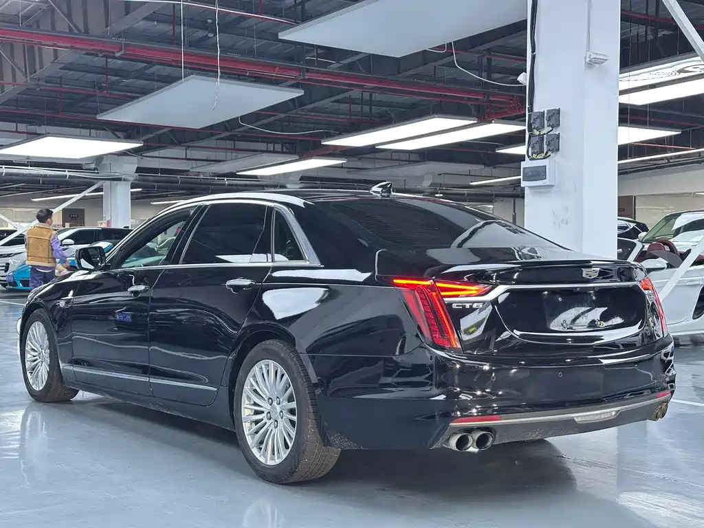 Cadillac CT6 2019 — фото 20