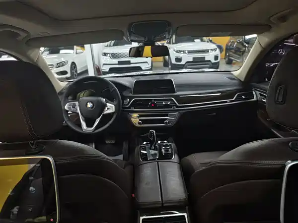 BMW 7 Series 2017