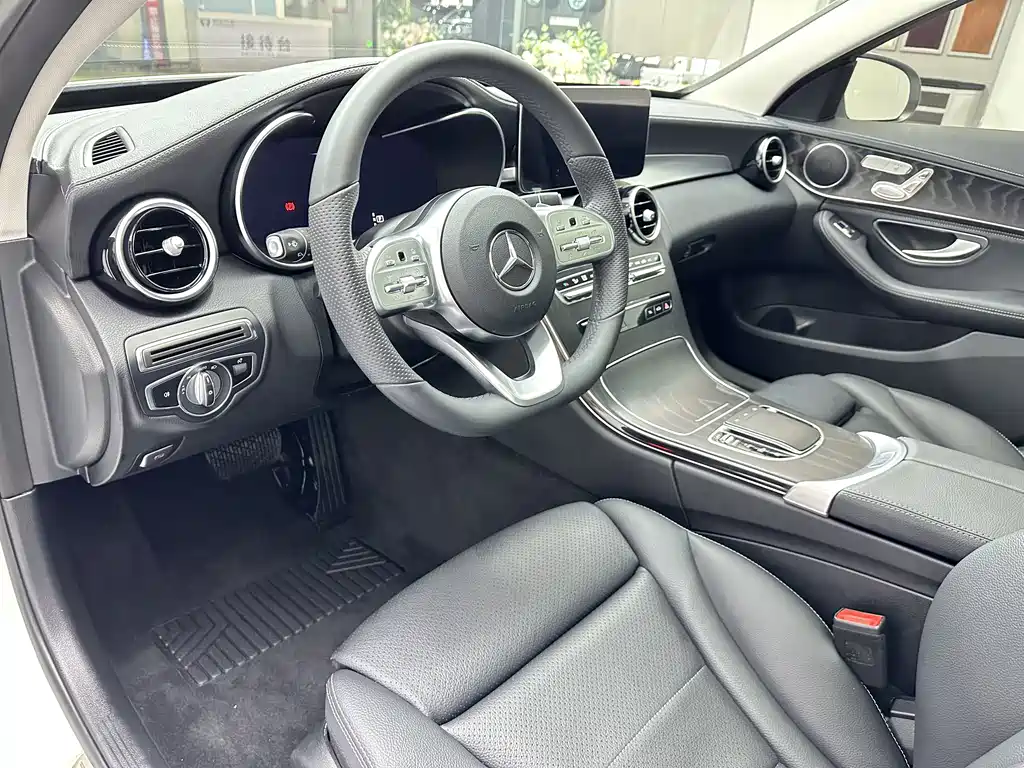Mercedes-Benz C-Class 2020 — фото 11