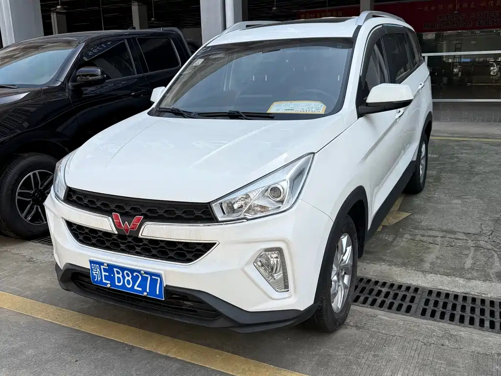 Wuling Hongguang S3 2018