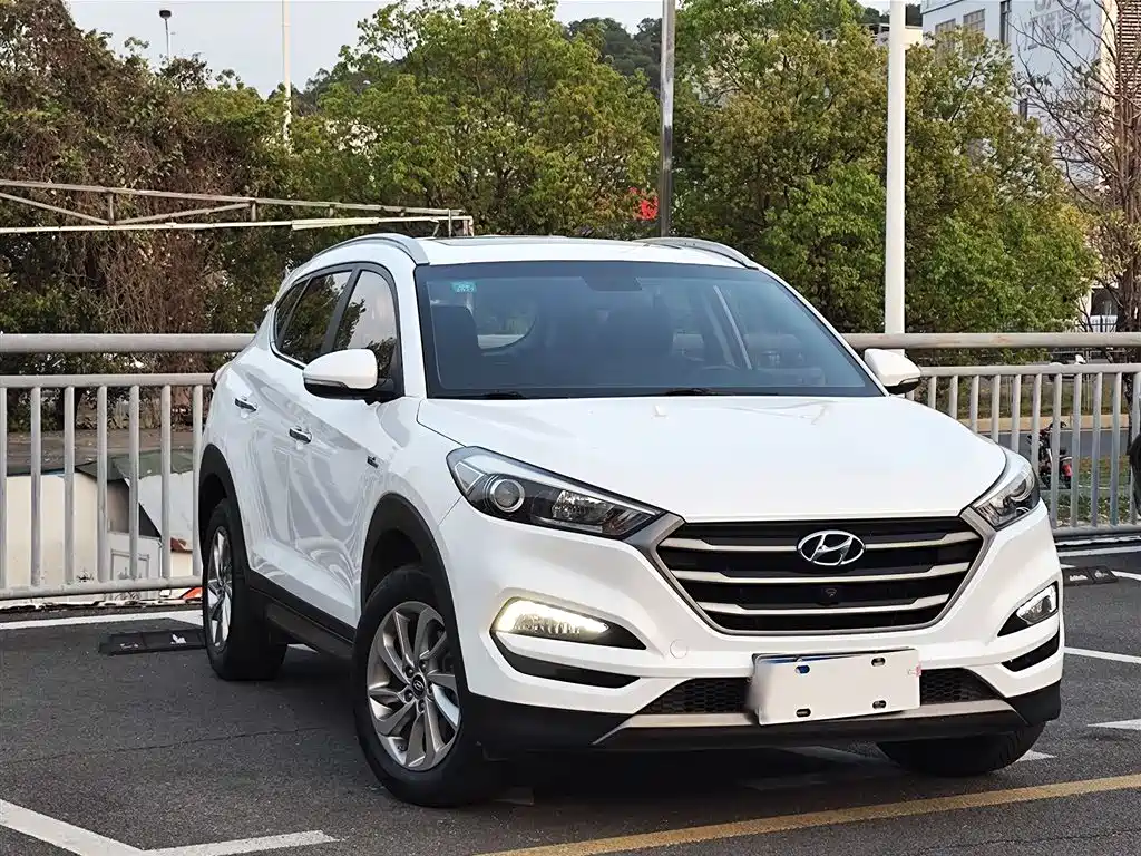 Hyundai Tucson 2017 — фото 25