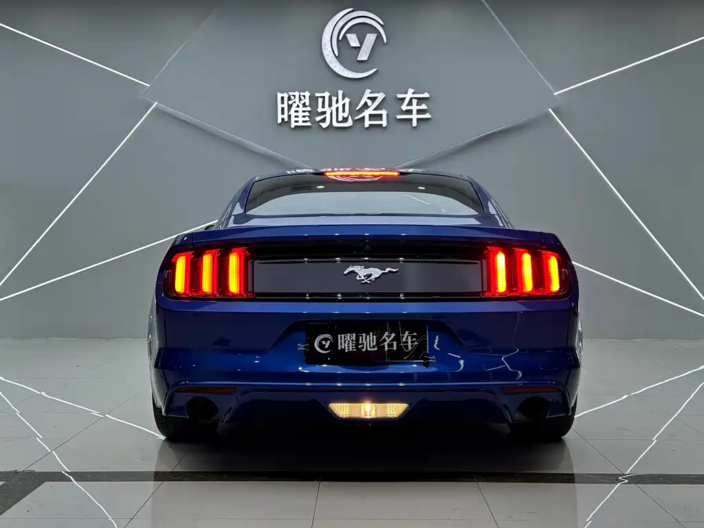 Ford Mustang 2020 — фото 5