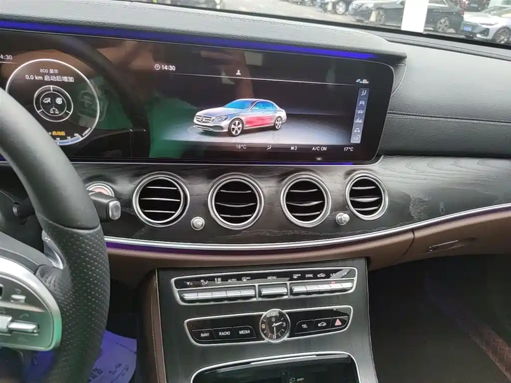 Mercedes-Benz E-Class 2019 — фото 13