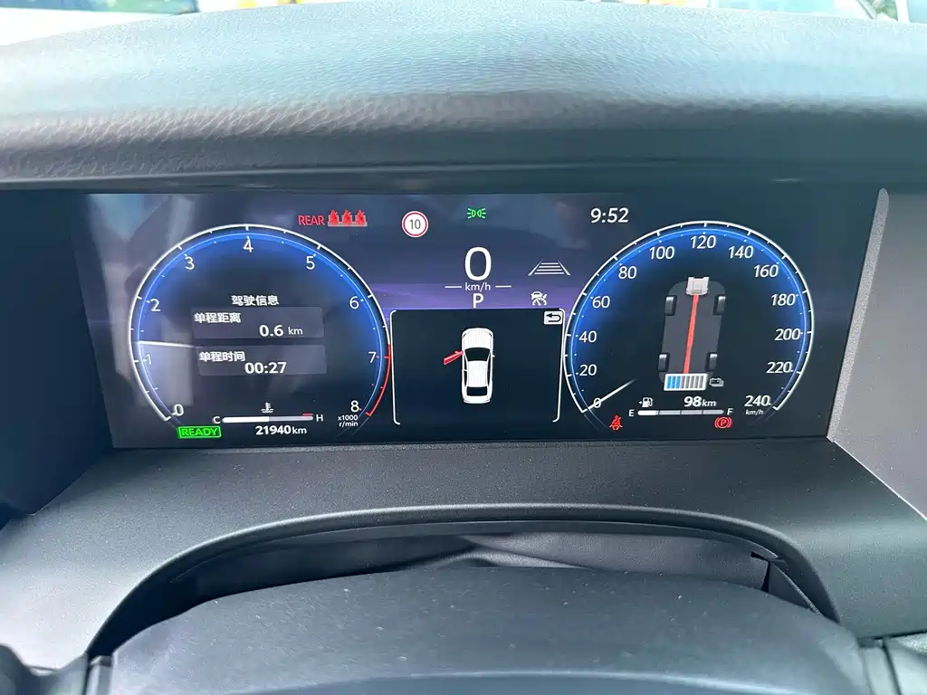 Toyota Camry 2025 — фото 19
