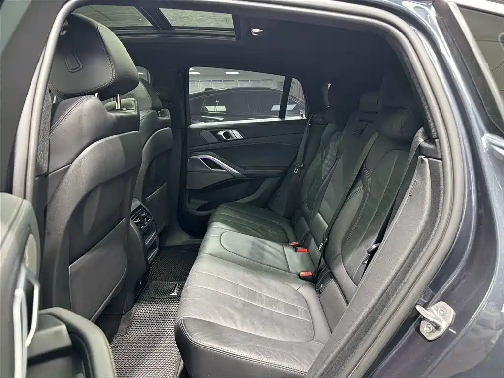 BMW X6 2021