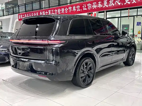 Li Auto L8 2023