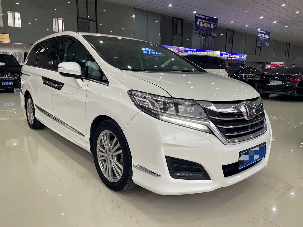 Honda Elysion 2019 — фото 3