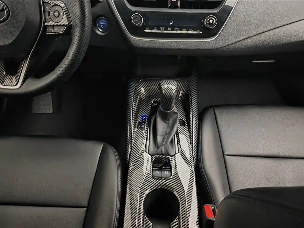 Toyota Corolla 2023 — фото 13