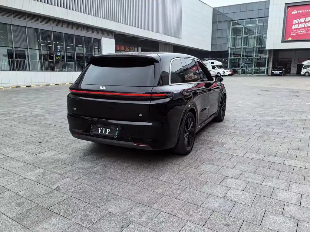 Li Auto Li L8 2023