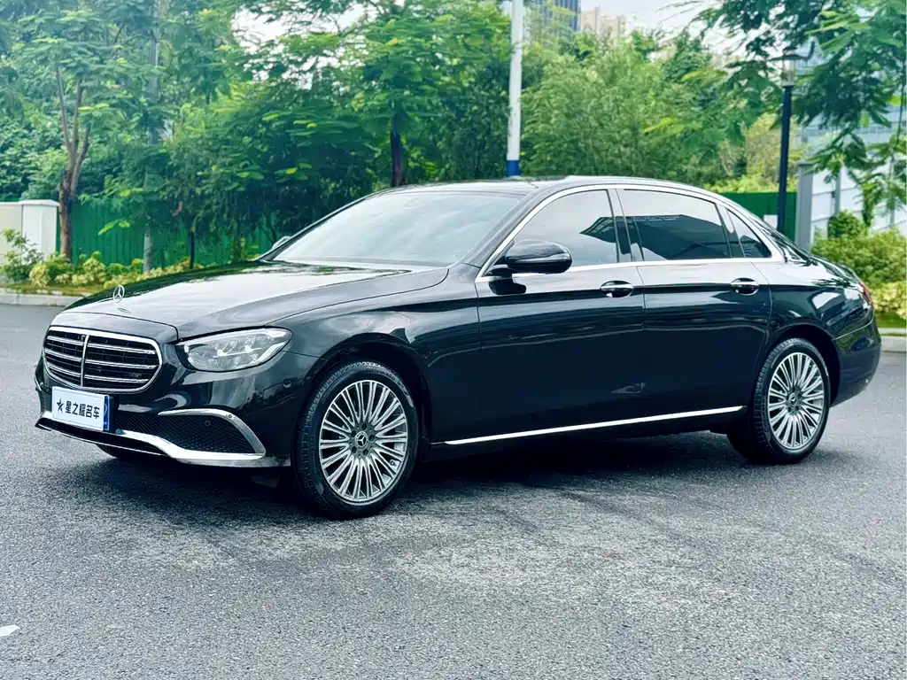 Mercedes-Benz E-Class 2023 — фото 1