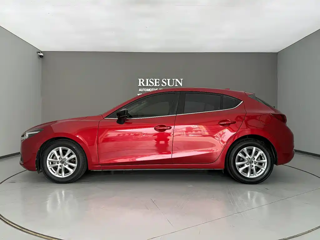 Mazda 3 Axela 2019