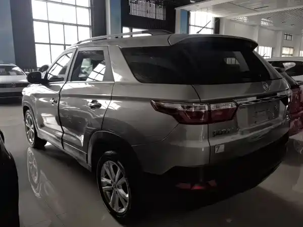 Dongfeng Scenery S560 2021