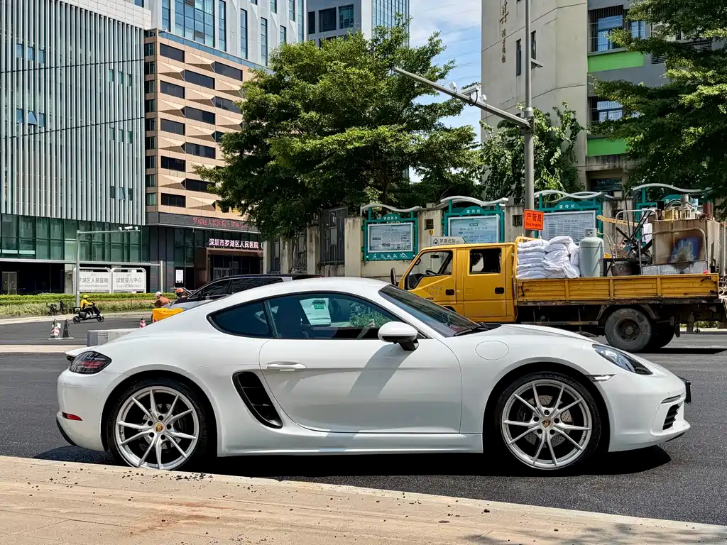 Porsche 718 2021 — фото 8