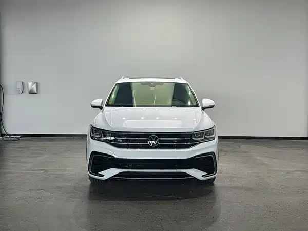 Volkswagen Tiguan L 2023