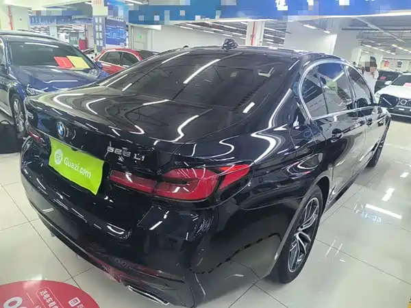 BMW 5 Series 2022