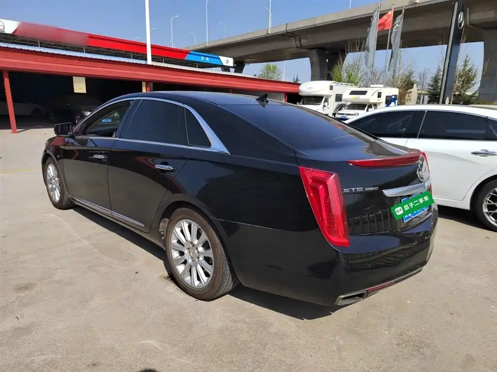 Cadillac XTS 2015 — фото 23