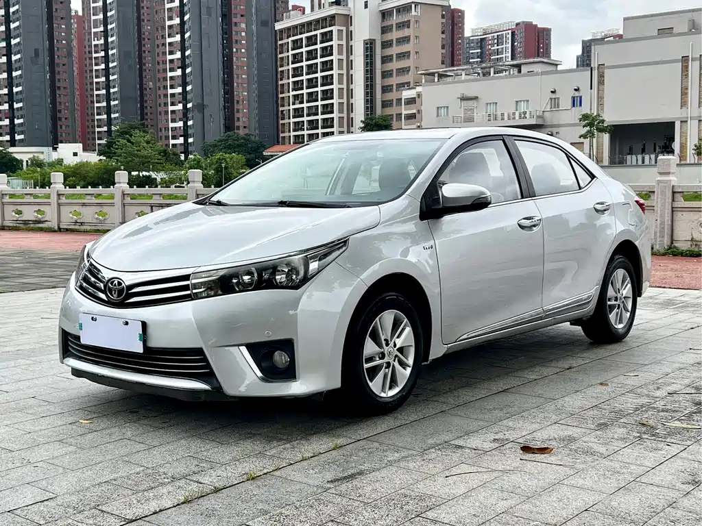 Toyota Corolla 2016 — фото 1