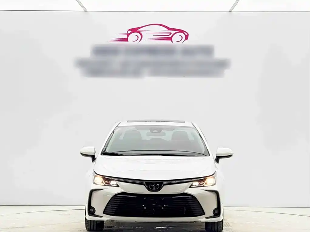 Toyota Corolla 2022 — фото 17