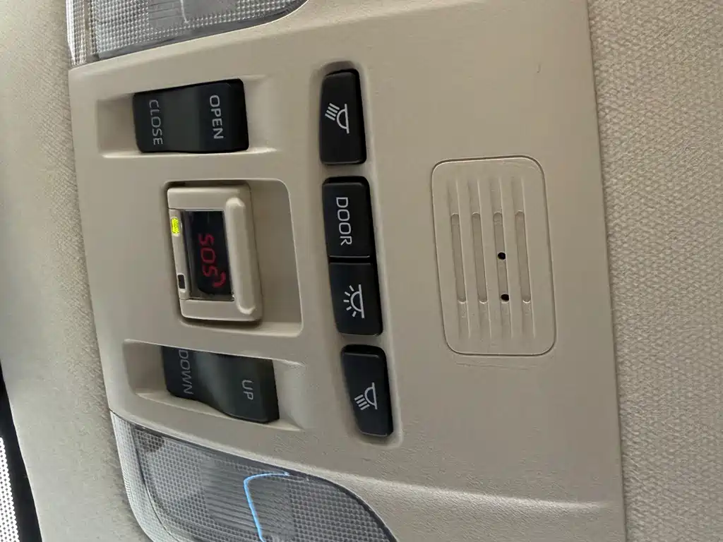 Toyota Corolla 2022 — фото 12