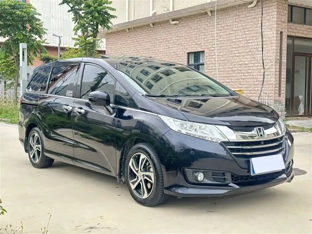 Honda Odyssey 2016 — фото 3
