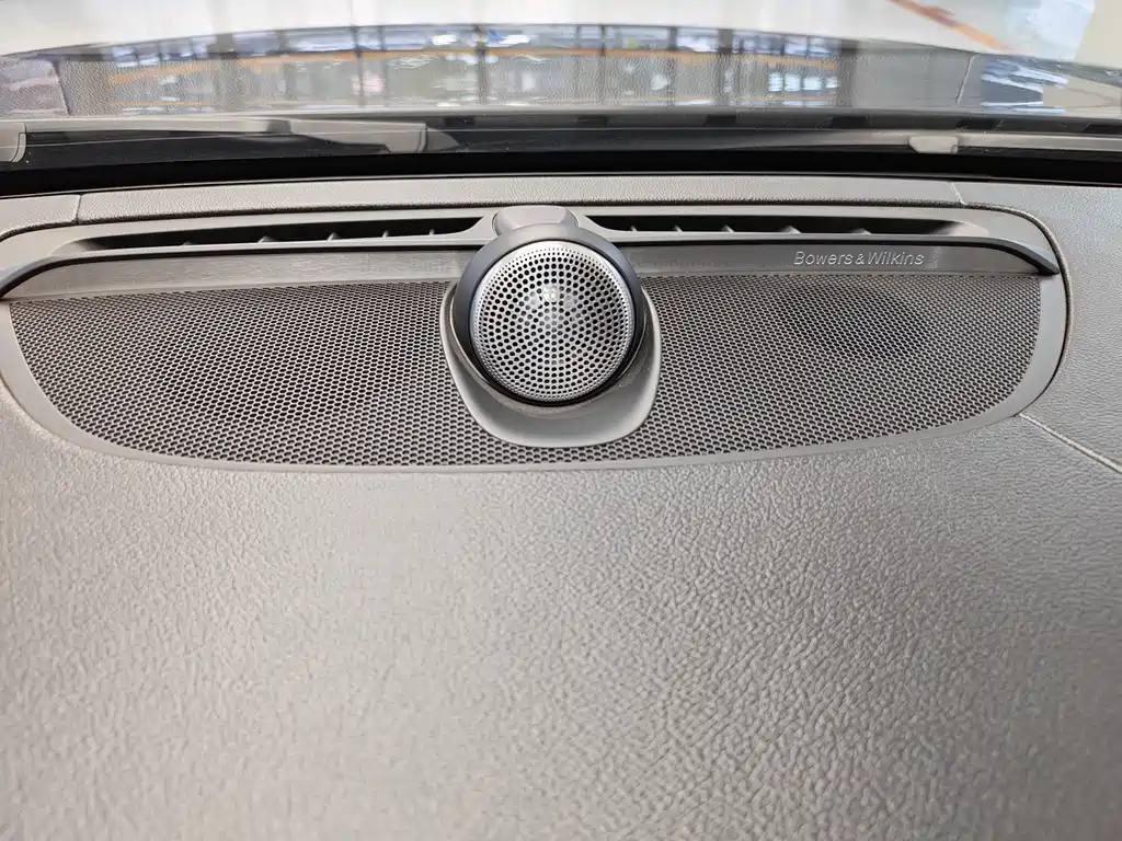 Volvo S90 PHEV 2020 — фото 11
