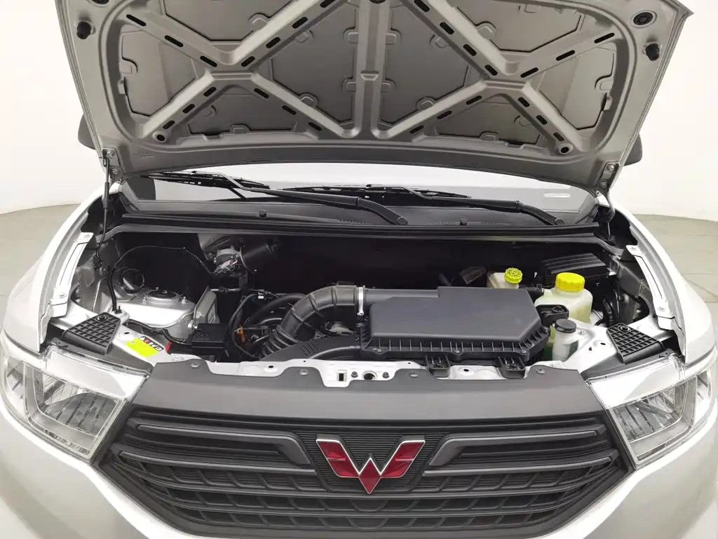 Wuling Hongguang V 2025