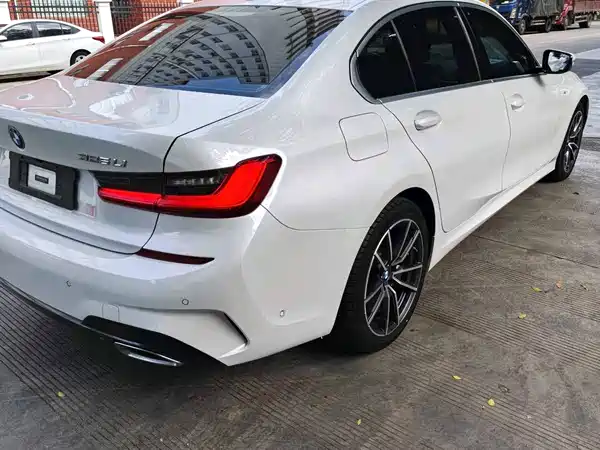 BMW 3 Series 2021