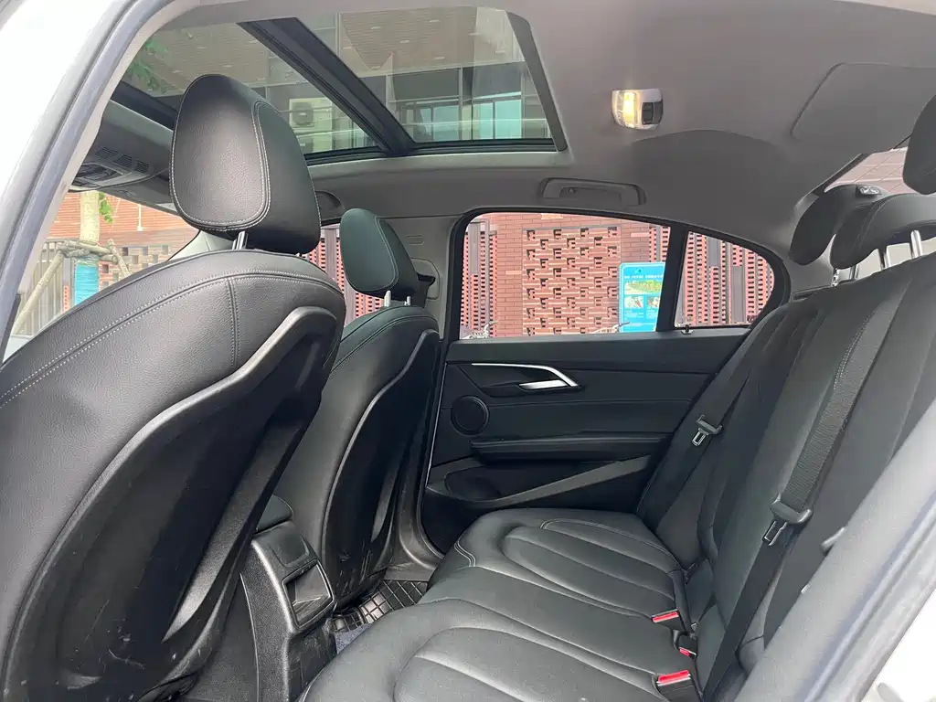 BMW 1 Series 2019