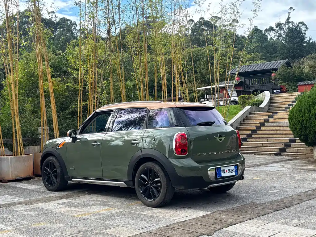 MINI Countryman 2016 — фото 18