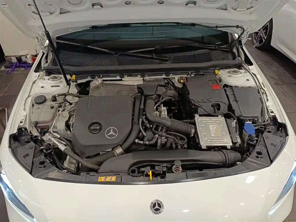 Mercedes-Benz A-Class 2021 — фото 16